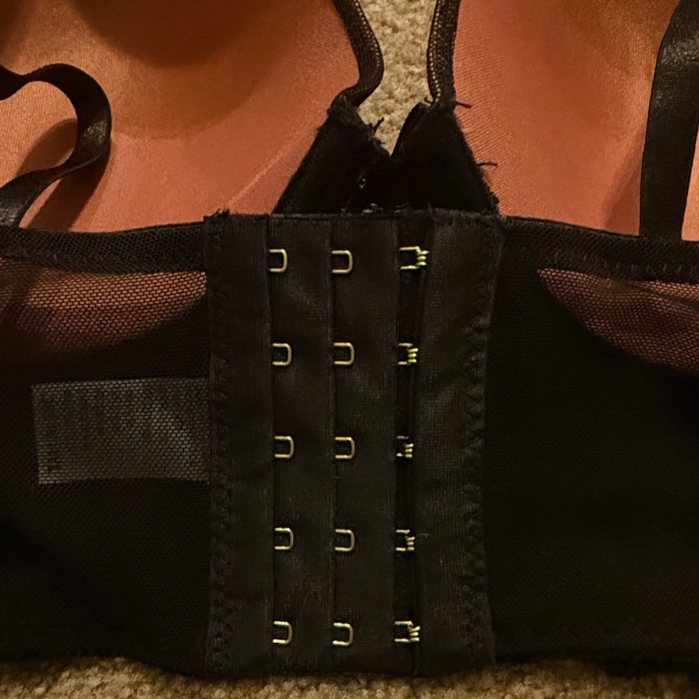 NWT bra - Picture 7 of 8